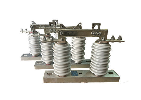 Isolateur électrique à haute tension 12 kV-36 kV à phase unique avec commutateur de charge limite extérieure utilisé dans les systèmes de distribution