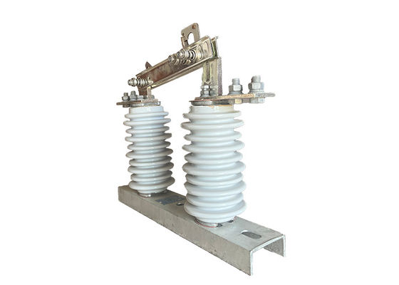Commutateur d'isolement haute tension de 24 kV 700 Pa Pour le système électrique Commutateur de déconnexion de courant alternatif extérieur à phase unique