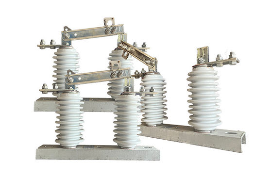 Commutateur de déconnexion haute tension coordonné avec disjoncteur sous vide Couleur grise 12-36kV Commutateur de déconnexion de charge