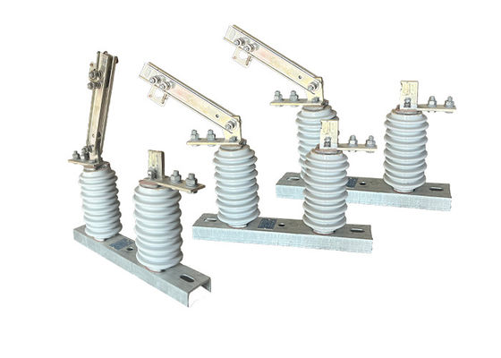 Isolateur électrique à haute tension à phase unique 50/60 Hz avec fonctionnement sécurisé et commutateur de rupture verticale facile à installer
