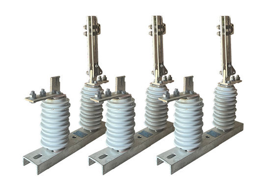 GB/T11022-2011 Commutateur de déconnexion haute tension utilisé avec un disjoncteur sous vide extérieur pour la sous-station industrielle 1000A